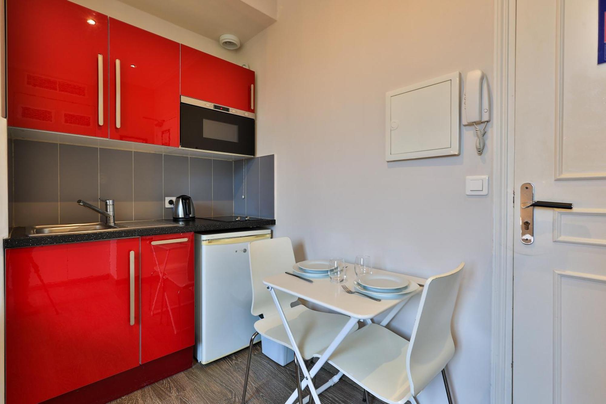 Emeraude Résidence Hotelière Juan-les-Pins Exterior foto